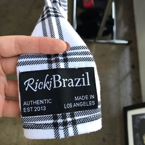 Duel split bodysuit - Picture 2 of 3